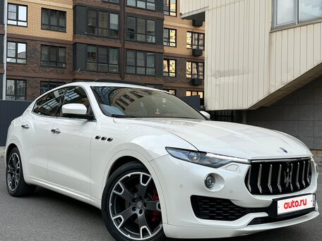 2017 Maserati Levante Diesel I, белый, 3499000 рублей, вид 4