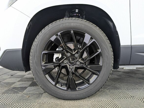 2023 Jetta VS7 I Рестайлинг 1, белый, 2449000 рублей - вид 7