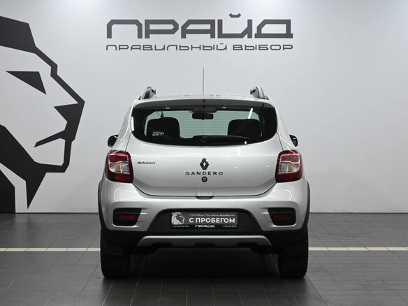 2018 Renault Sandero Stepway II Рестайлинг, серебристый, 1249900 рублей - вид 3