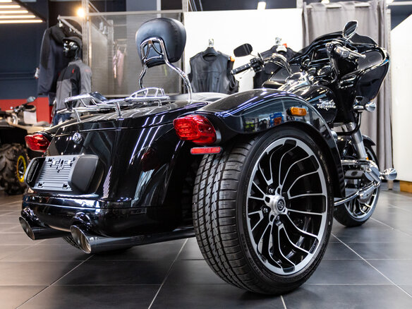 2023 Harley-Davidson Road Glide 3, чёрный, 3790000 рублей - вид 30