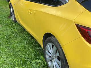 2013 Opel Astra GTC J Рестайлинг, жёлтый, 550000 рублей, вид 4