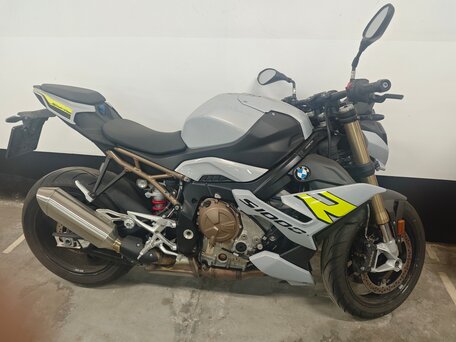 2021 BMW S 1000 R, серый, 1750000 рублей, вид 2
