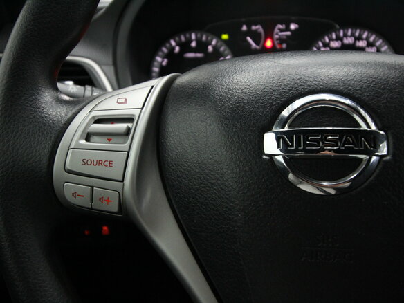 2016 Nissan Sentra VII (B17), чёрный, 1050000 рублей - вид 35