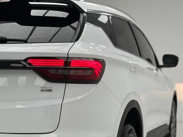 2022 Geely Binyue I Рестайлинг, белый, 1171000 рублей - вид 9