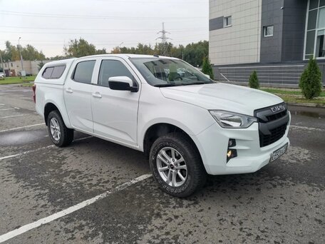 2021 Isuzu D-Max III, белый, 2800000 рублей, вид 2