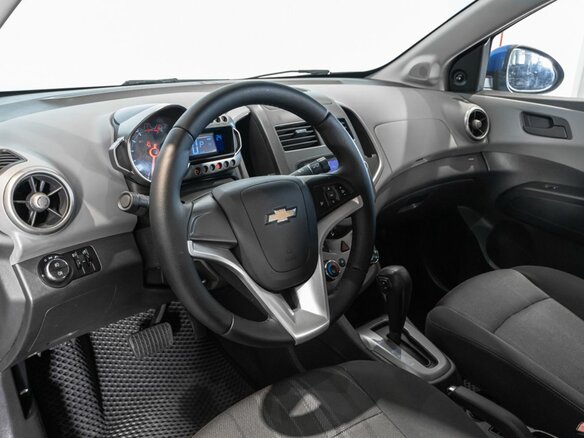 2012 Chevrolet Aveo II, синий, 680000 рублей - вид 4
