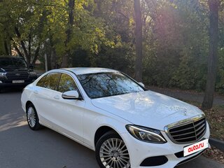 2016 Mercedes-Benz C-Класс 180 IV (W205), белый, 2000000 рублей, вид 3