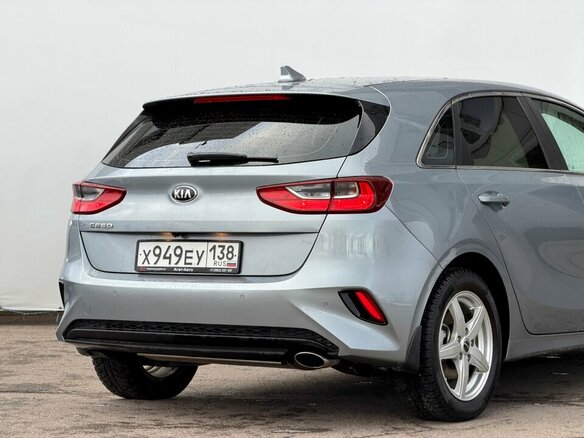 2020 Kia Ceed III, серый, 1670000 рублей - вид 12