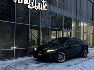 2022 Lexus IS 350 III Рестайлинг 2, красный, 5800000 рублей, вид 3