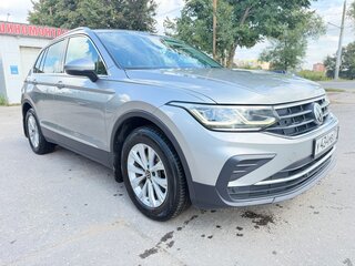 2021 Volkswagen Tiguan II Рестайлинг, серый, 3600000 рублей, вид 2