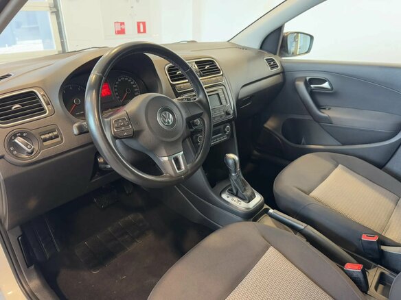 2014 Volkswagen Polo V, белый, 619000 рублей - вид 6