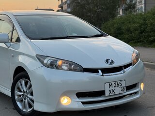 2009 Toyota Wish II, белый, 950000 рублей, вид 3