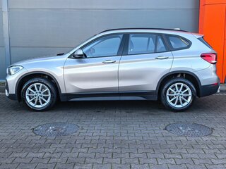 2021 BMW X1 16d sDrive II (F48) Рестайлинг, серый, 2649000 рублей, вид 2