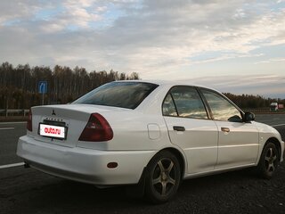 2000 Mitsubishi Mirage V, белый, 280000 рублей, вид 3