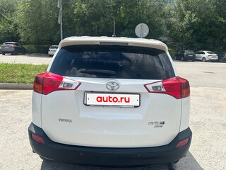 2013 Toyota RAV4 IV (XA40), белый, 1700000 рублей, вид 4