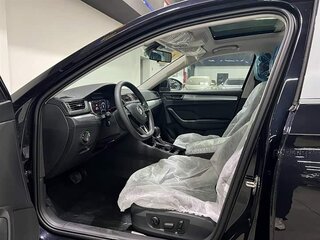 2025 Skoda Superb III Рестайлинг, чёрный, 4381766 рублей, вид 5