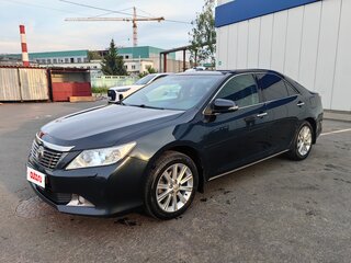 2013 Toyota Camry VII (XV50), серый, 1900000 рублей, вид 1