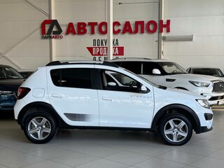 2017 Renault Sandero Stepway II, белый, 1135000 рублей, вид 4
