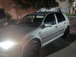 2002 Volkswagen Golf IV, белый, 420000 рублей, вид 4