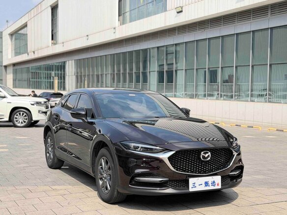 2022 Mazda CX-4 I Рестайлинг, чёрный - вид 2