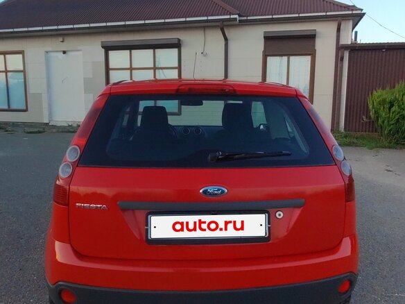 2007 Ford Fiesta Mk5, красный, 399900 рублей - вид 1