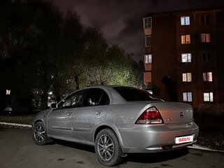 2011 Nissan Almera Classic I, серебристый, 550000 рублей, вид 2
