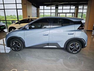 2024 BYD Seagull 30.08 kWh I, серебристый, 1147400 рублей, вид 4