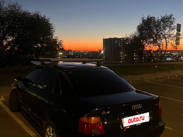 1994 Audi A4 I (B5), синий - вид 11