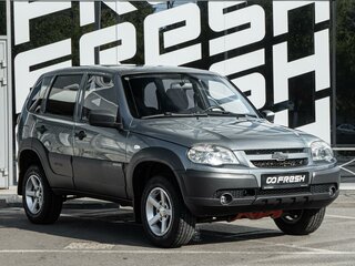 2015 Chevrolet Niva I Рестайлинг, серый, 730000 рублей, вид 1