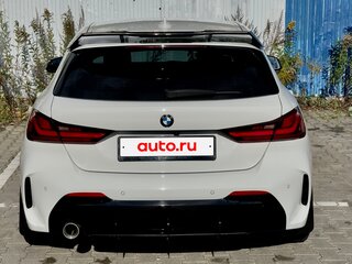 2021 BMW 1 серии 118i III (F40), белый, 2400000 рублей, вид 4