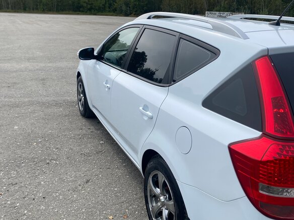 2011 Kia Ceed I Рестайлинг, белый - вид 3