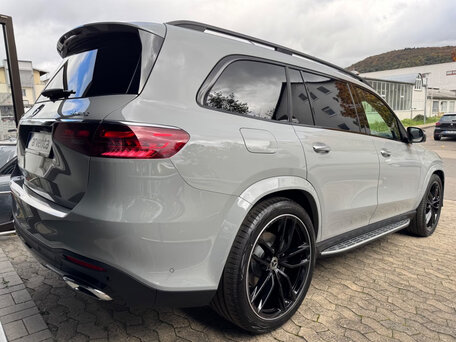 2026 Mercedes-Benz GLS 450 d II (X167) Рестайлинг, серый, 17900000 рублей, вид 5