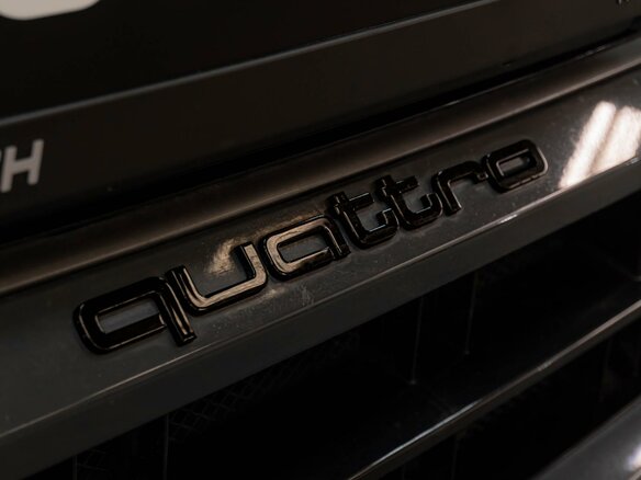 2023 Audi Q6 45 TFSI, серый, 7039000 рублей - вид 12