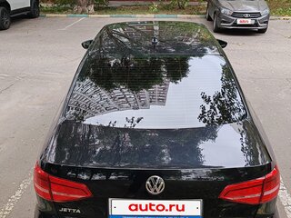 2015 Volkswagen Jetta VI Рестайлинг, чёрный, 1360000 рублей, вид 2
