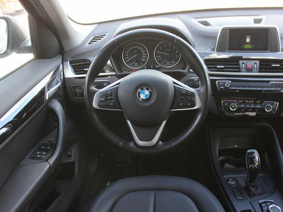 2017 BMW X1 18i sDrive II (F48), серебристый - вид 14