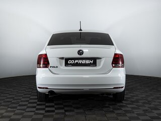 2019 Volkswagen Polo V Рестайлинг, белый, 1024000 рублей, вид 4