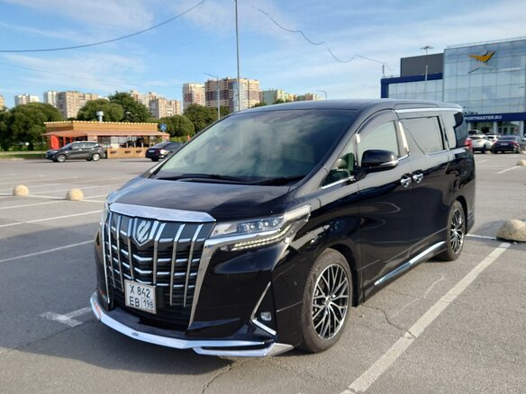 2020 Toyota Alphard III Рестайлинг, чёрный, 4470000 рублей