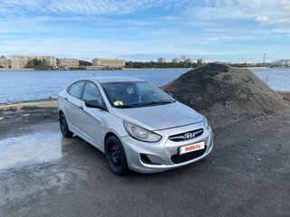 2013 Hyundai Solaris I, серебристый, 330000 рублей, вид 5