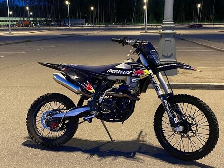 2021 Avantis Enduro 300 Pro/Carb, чёрный, 179990 рублей, вид 1