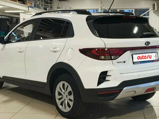 2021 Kia Rio X IV Рестайлинг, белый, 1828000 рублей, вид 5