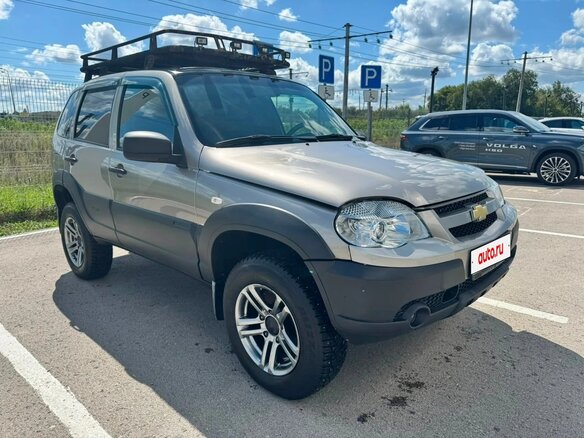 2020 Chevrolet Niva I Рестайлинг, серый - вид 1