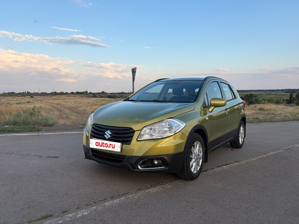 2014 Suzuki SX4 II (S-Cross), зелёный - вид 2