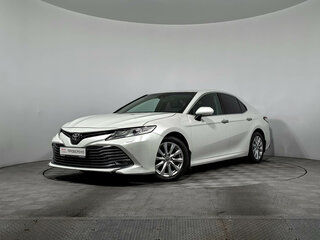 2018 Toyota Camry VIII (XV70), белый, 2247960 рублей, вид 1