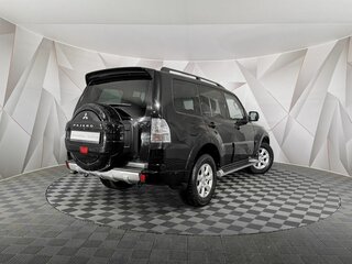 2012 Mitsubishi Pajero IV Рестайлинг 1, чёрный, 1545000 рублей, вид 2