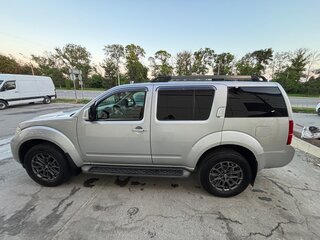 2012 Nissan Pathfinder III Рестайлинг, серебристый, 1600000 рублей, вид 4