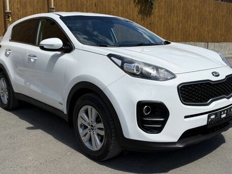 2018 Kia Sportage IV, белый, 1900000 рублей, вид 1