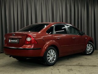 2008 Ford Focus II, красный, 409900 рублей, вид 4