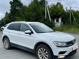 2017 Volkswagen Tiguan II, белый, 1650000 рублей, вид 2