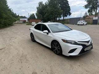 2019 Toyota Camry US Market VIII (XV70), белый, 2150000 рублей, вид 3
