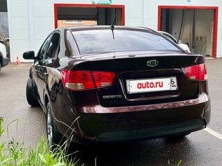 2010 Kia Cerato 5-speed II, пурпурный, 729000 рублей, вид 4